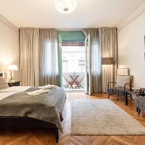 Apartment Paulay Deluxe 1, Budapest